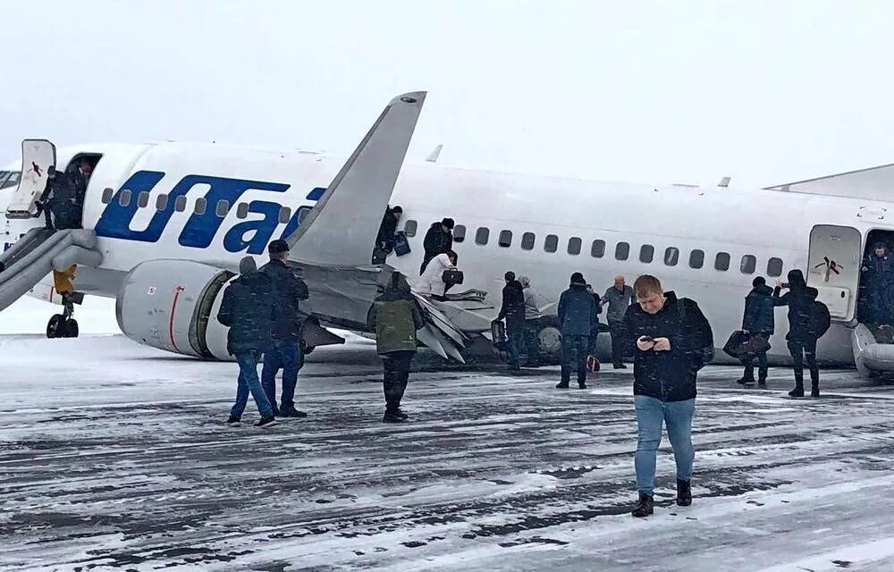 22 апр 15. Усинск ЮТЭЙР 737. ЮТЭЙР Усинск. Усинск ЮТЭЙР Боинг. Boeing-737" в Усинске.