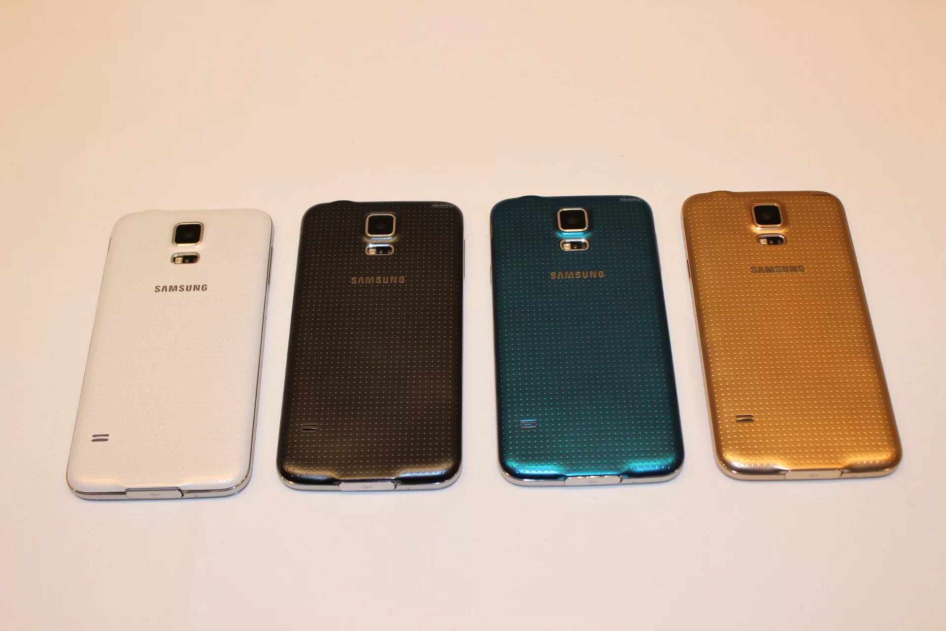 Samsung galaxy 5 8. Samsung Galaxy s5. Samsung Galaxy s5 2014. Samsung s5 sotiladi. Samsung Galaxy s5 Mini.