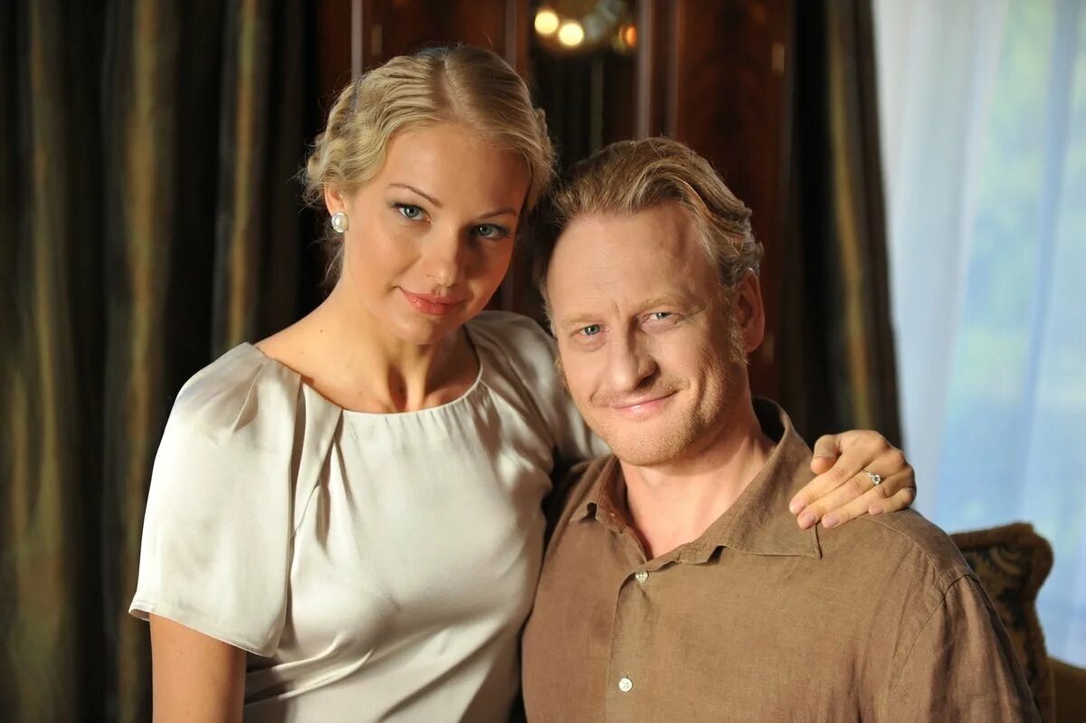 Улыбка пересмешника похожее. Улыбка пересмешника сериал кадры. Улыбка пересмешника похожее. Улыбка пересмешника похожее. Елена аросьеву улыбка пересмешника.