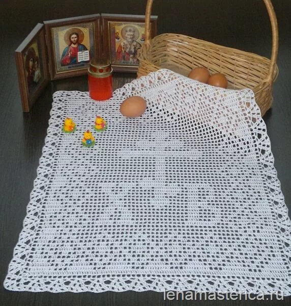 Салфетка пасхальная крючком в технике филейного. Пасхальные салфетки крючком. Пасхальные салфетки в филейной технике. Салфетка на Пасху крючком. Филейная салфетка к Пасхе.