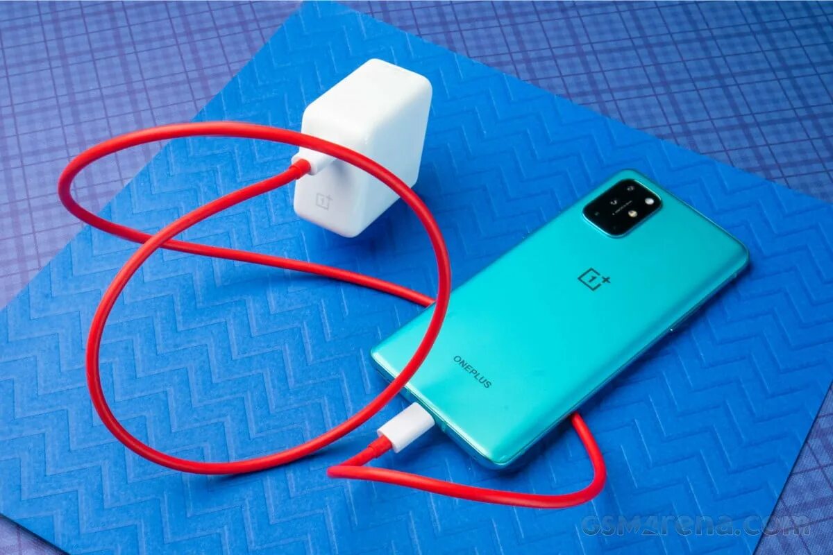 Аккумулятор oneplus 8. Зарядка oneplus 65w. oneplus блок питания 65w. oneplus warp charge 65. warp charge 65 ватт.