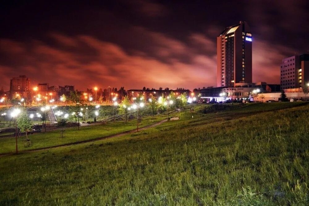 Донецк центр. Набережная кальмиуса донецкая. Донецк центр. Донецк ночью. Ночной донецк.
