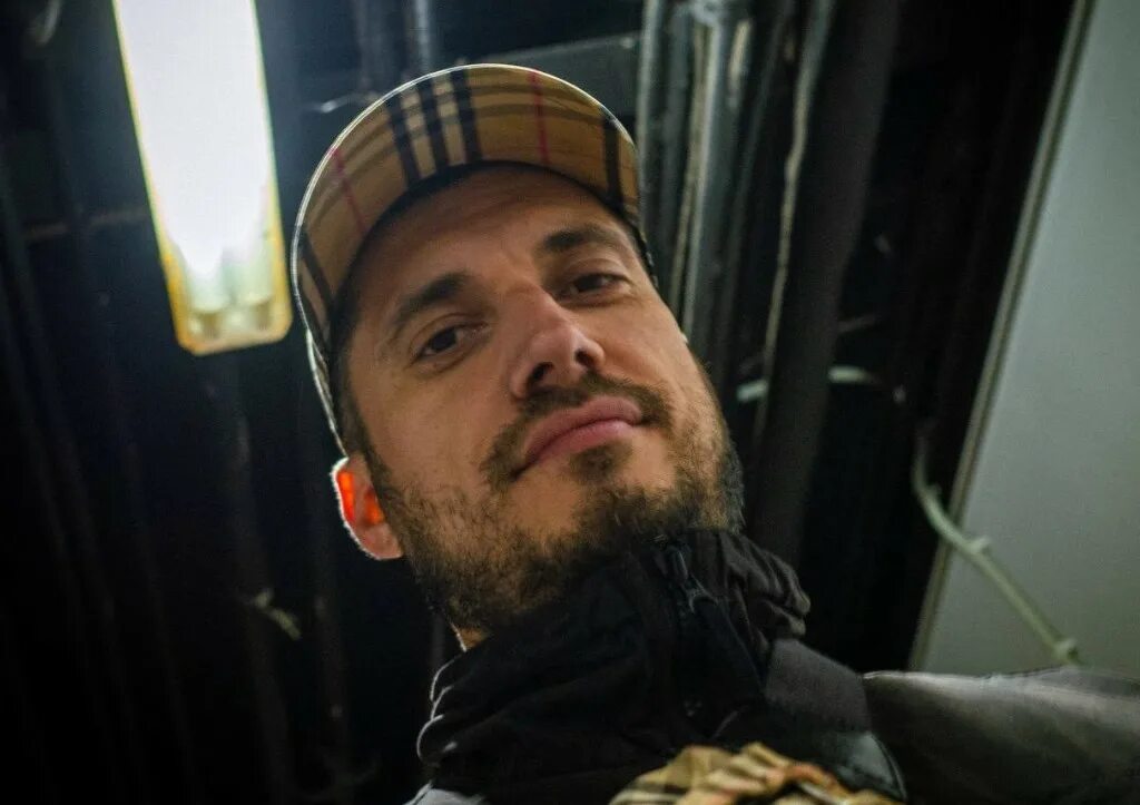 Реперы Москвы. Слушать рэпера пашу техника. Реперы Москвы.