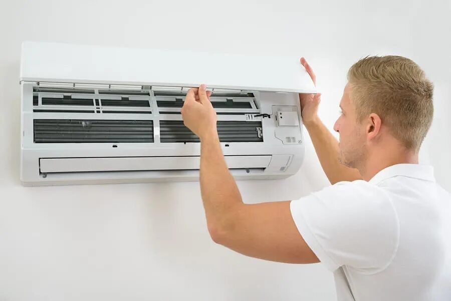 Сам установил сплит система. Klima сплит кондиционер. split system air conditioner. внутренний блок кондиционера. установщик кондиционеров.