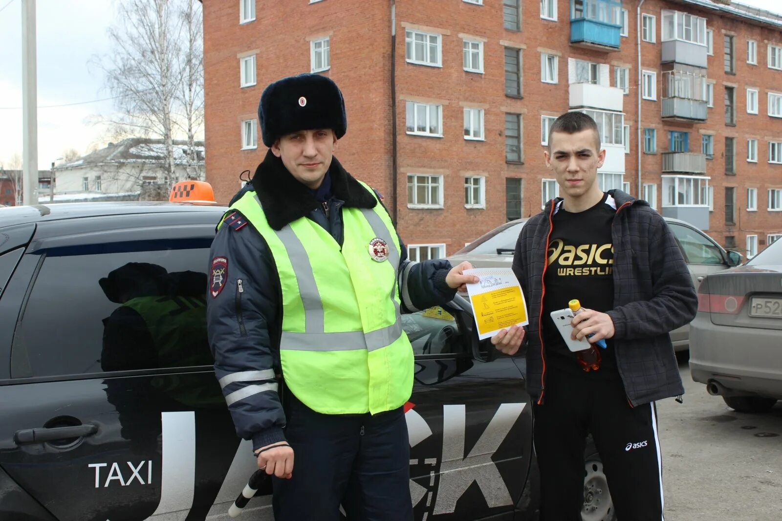 Водитель осинники. Водитель осинники. Начальник гаи осинники филиппов. Осинники происшествия. Начальник гибдд осинники.