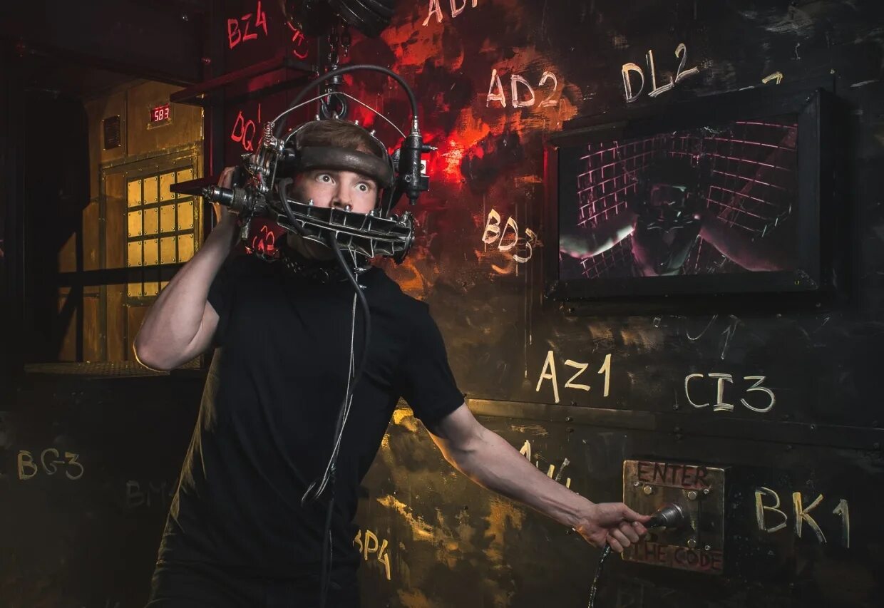 хоррор-квест "искупление. квест бензопила москва. сериал парфюмер нетфликс. квест пила игра на выживание в москве. военный квест.