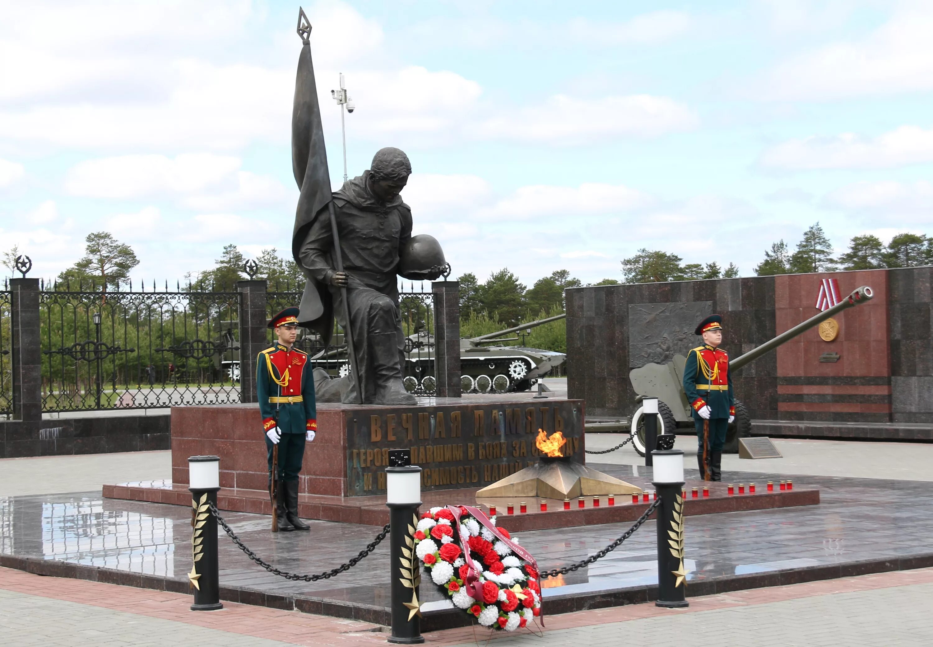 Парк Победы Когалым. Город Когалым парк Победы. Парк военной техники Когалым. Мемориальный комплекс, парк Победы, г.Когалым.