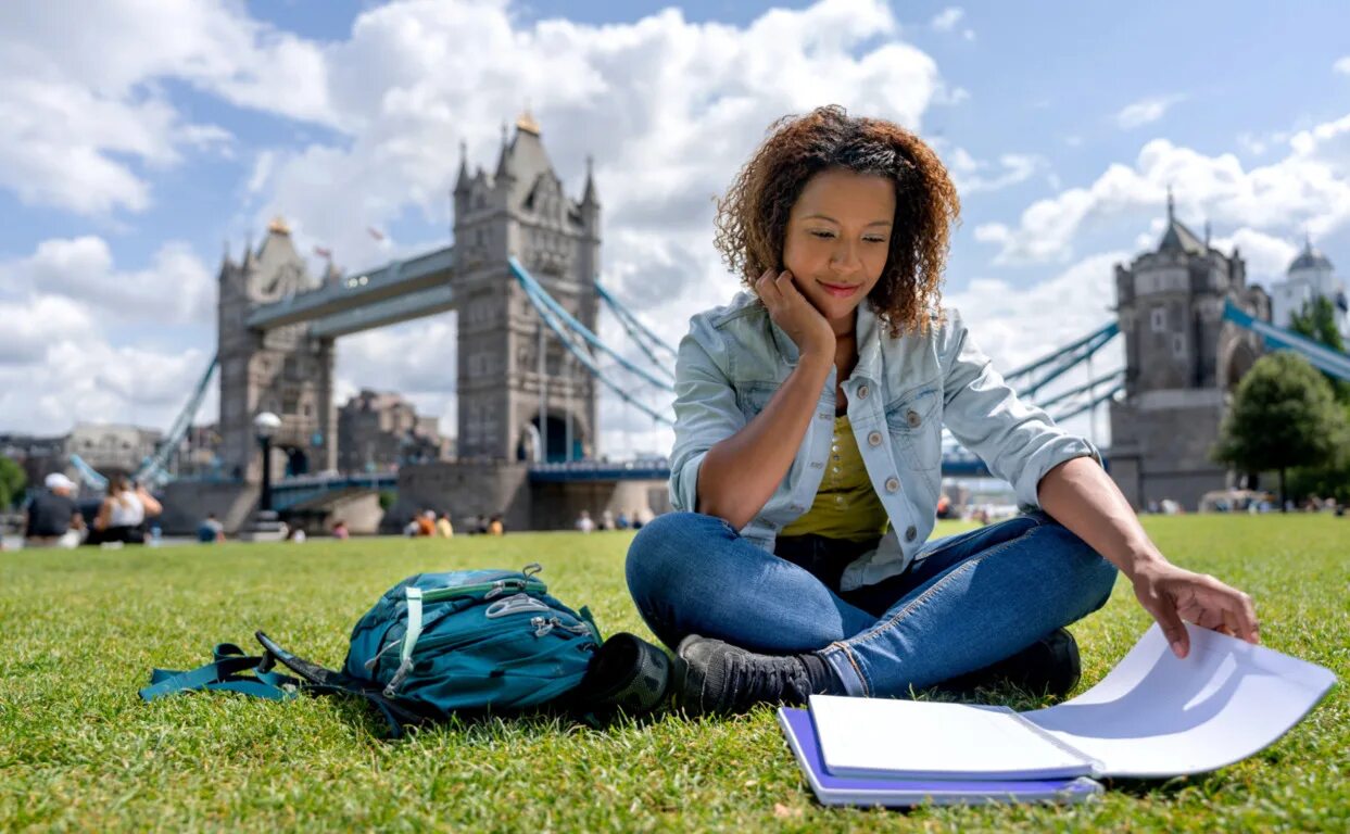 Study abroad. Studying abroad. Мейган study abroad. Study in London.