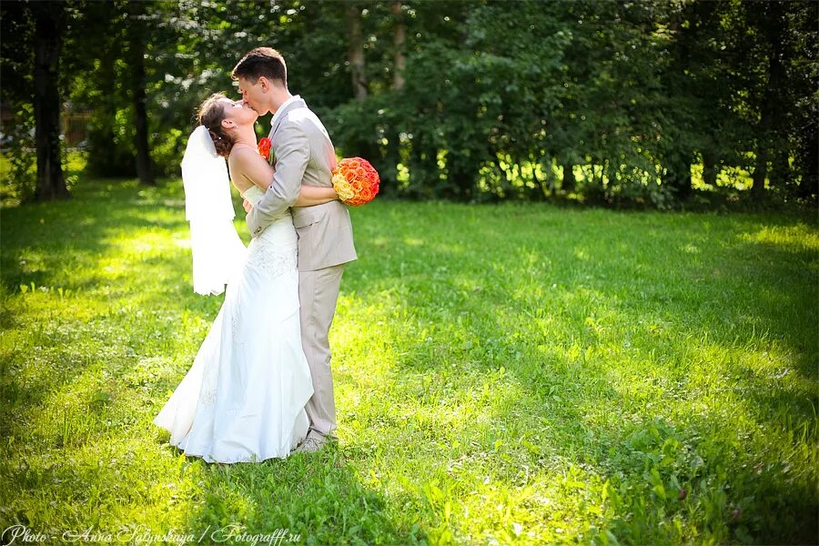 свадебная фотосессия в студии. набережная тараса шевченко свадебная фотосессия. сниму свадьбу в москве. места для фотосессий в москве. дешевый фотограф.