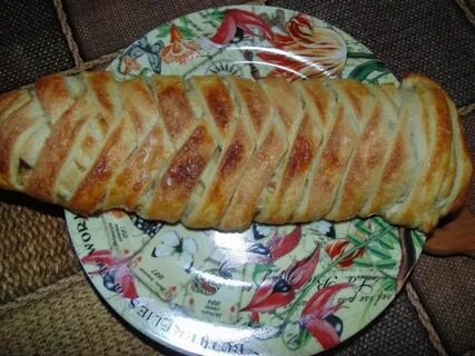 Пирог косичка из слоеного теста