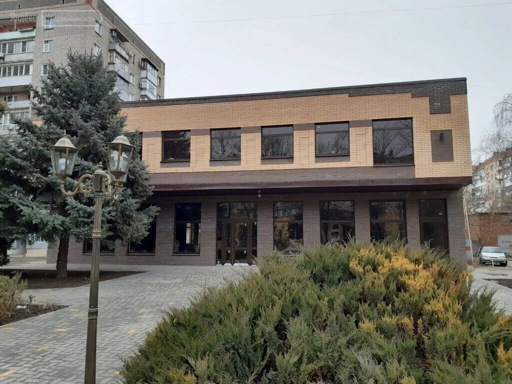 Улица кирова 15 батайск. Кирова 15 батайск. кинотеатр в батайске в парке.