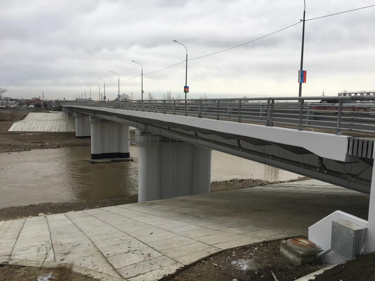 мост в белореченске река белая. платон краснодарский край. белореченск мост. рамки весового контроля на карте россии. весовые рамки для грузовиков на карте.