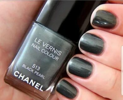 Chanel le vernis 513 black pearl