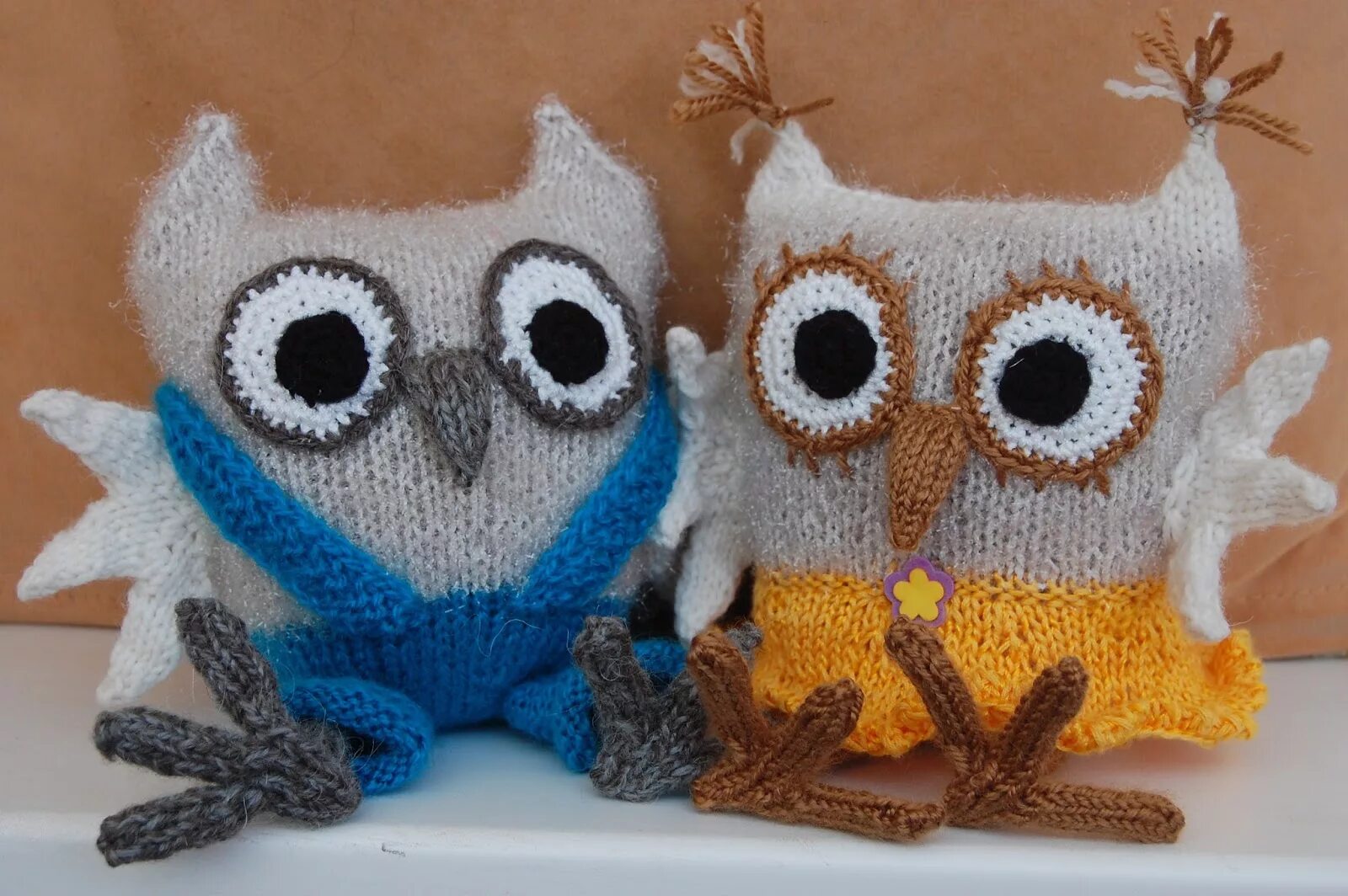 Вязаная сова спицами. Сова амигуруми. Совенок спицами. Вязаная игрушка сова. Совенок спицами.
