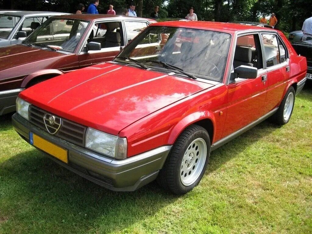 Альфа 90 м. Alfa Romeo 90. Альфа Ромео 90. Alfa Romeo 80. Alfa Romeo 90х.