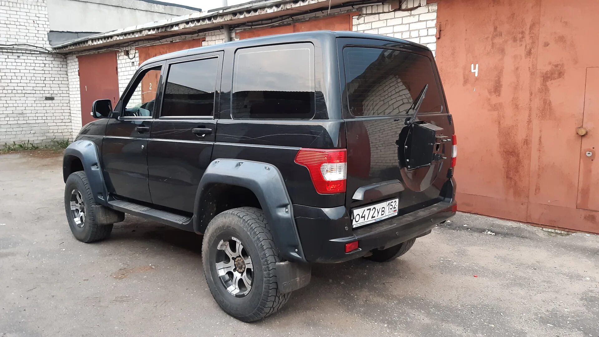 Уаз патриот пикап бу авито. Тюнингованный УАЗ Патриот. UAZ Patriot Pickup 2021 черный. УАЗ Патриот 2021 пикап черный. УАЗ Патриот г/н 007.