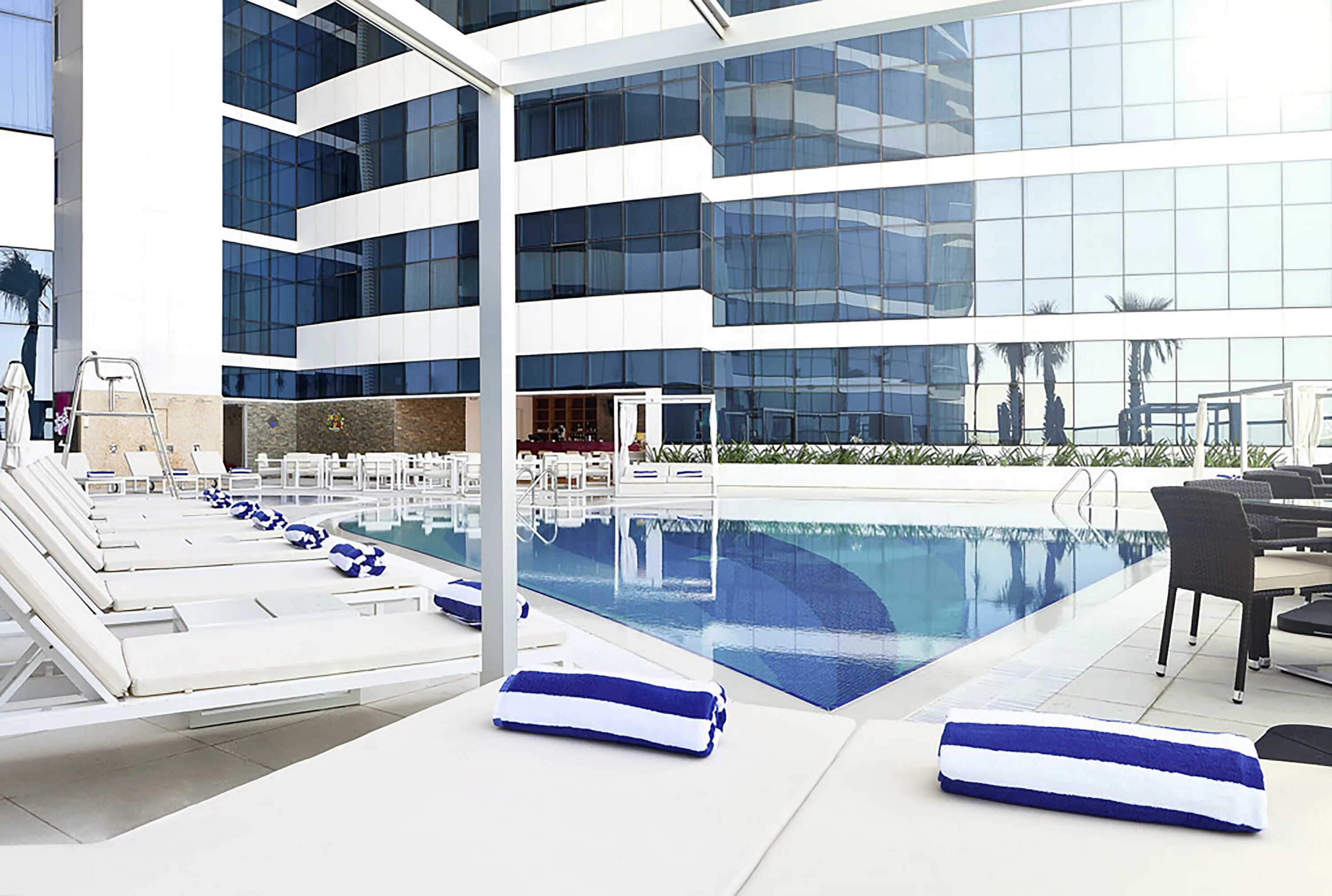 Novotel al Barsha. Novotel Dubai al Barsha. Novotel Dubai al Barsha Hotel 4. Отель Аль барша Дубай 4*. Отзывы аль барша