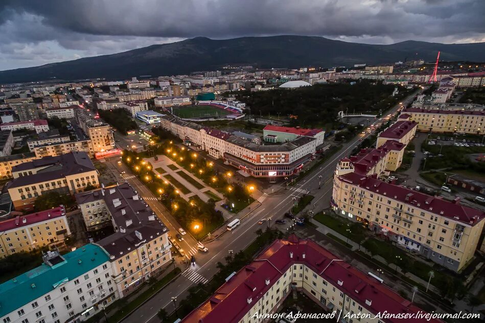 Видео г. Магадан. Магадан центр города. Магаданская область столица. Магадан с высоты птичьего полета.