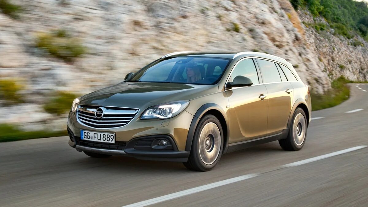 Опель Инсигния Кантри Турер. Opel Insignia Country Tourer 2014. Opel Insignia 2016 Country Tourer. Opel Insignia Country Tourer 2013. Автомобиль опель универсал