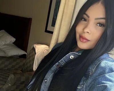 Надеемся, прекрасная Калин продолжит вдохновлять и мотивировать возлюбленно...