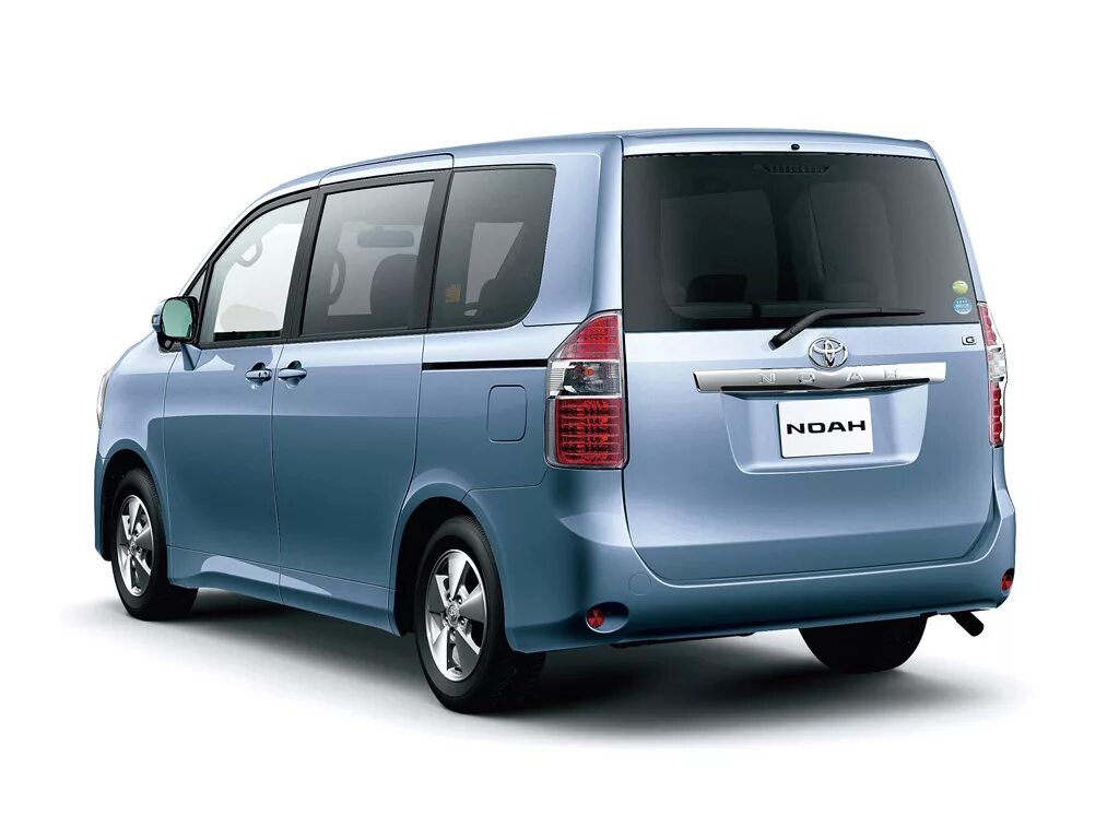 Тойота воху. Toyota Noah 2007. Минивэн Тойота Ноах. Тойота Ноах 2 поколение. Toyota Noah 2007-2013.