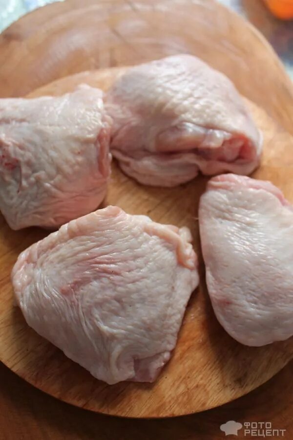 Курица породы фокси чик. Куриные окорочка бедра. Курица. Бедро куры. Бедро цб замороженное.
