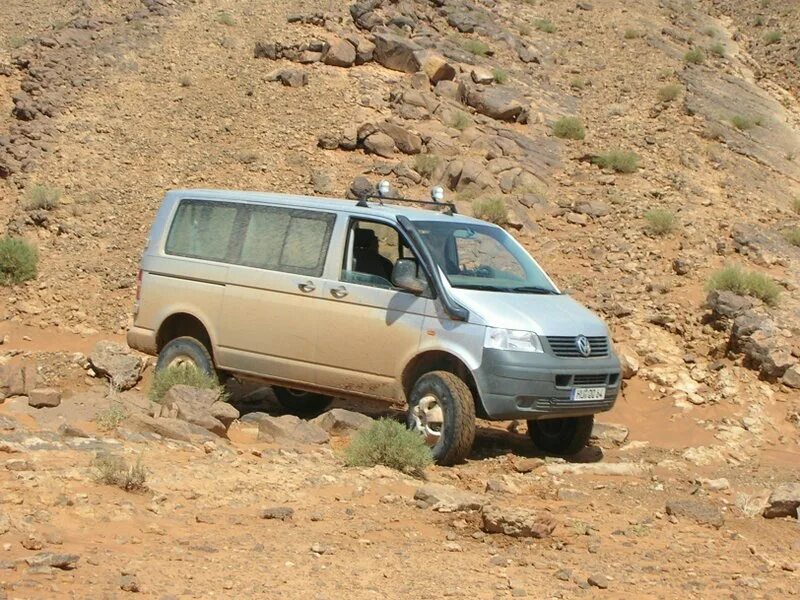 Т5 полный привод. Фольксваген т5 полный привод. Volkswagen Transporter t5 внедорожный. VW t5 Syncro. Фольксваген Транспортер т5 для бездорожья.