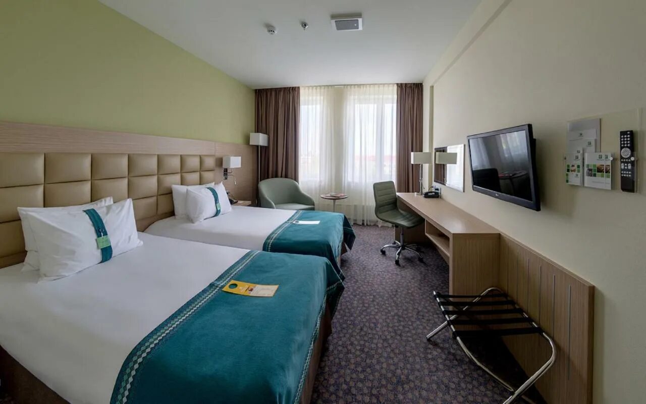 Холидей уфа. Отель holiday inn уфа. Верхнеторговая площадь 2. Holiday inn уфа. Верхнеторговая 2.