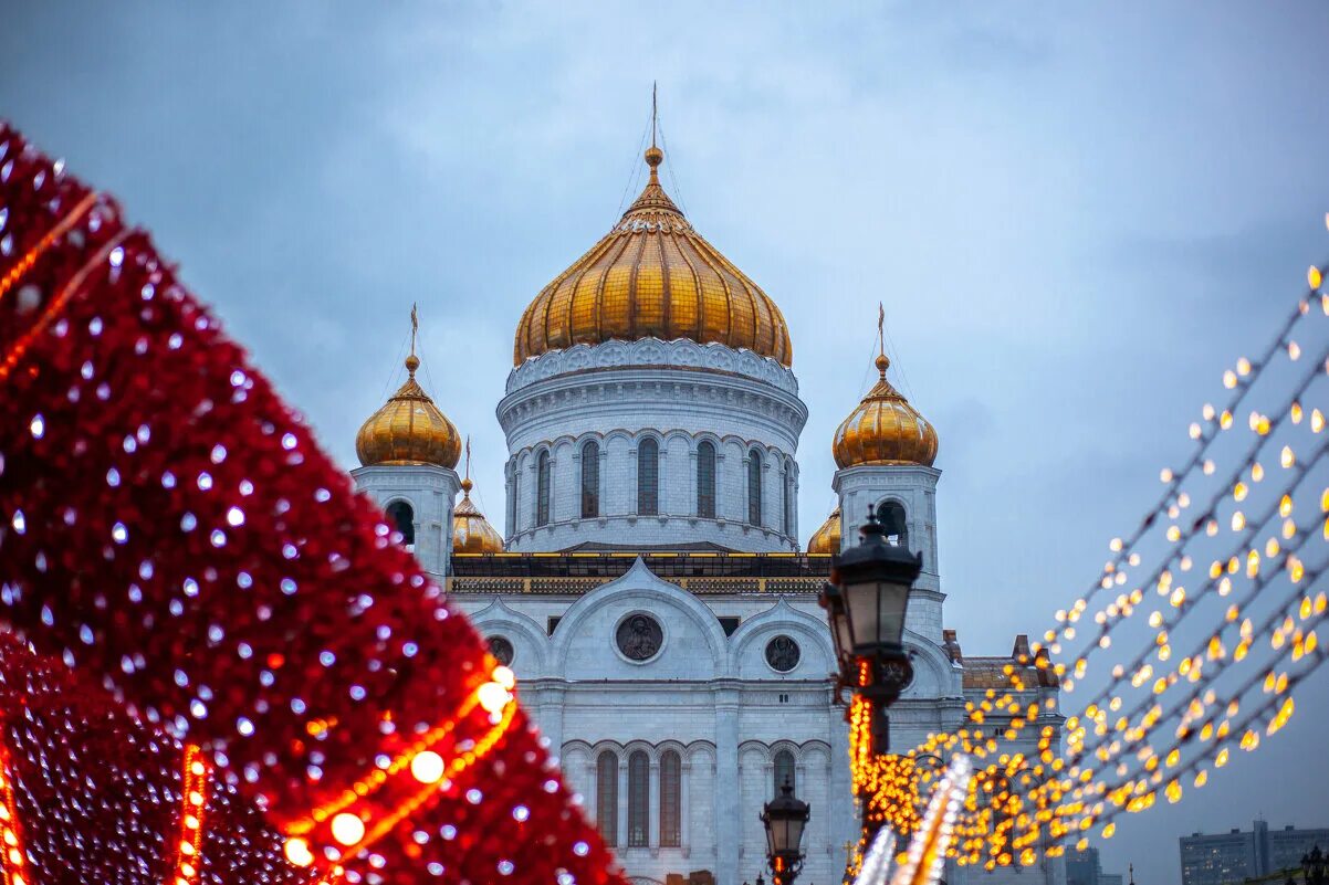 Билеты на елку в храм христа. Храм Христа Спасителя Рождество. Храм Христа Спасителя новый год Москва. Храм Христа Спасителя в Москве Рождеств. Елка в храме Христа Спасителя.