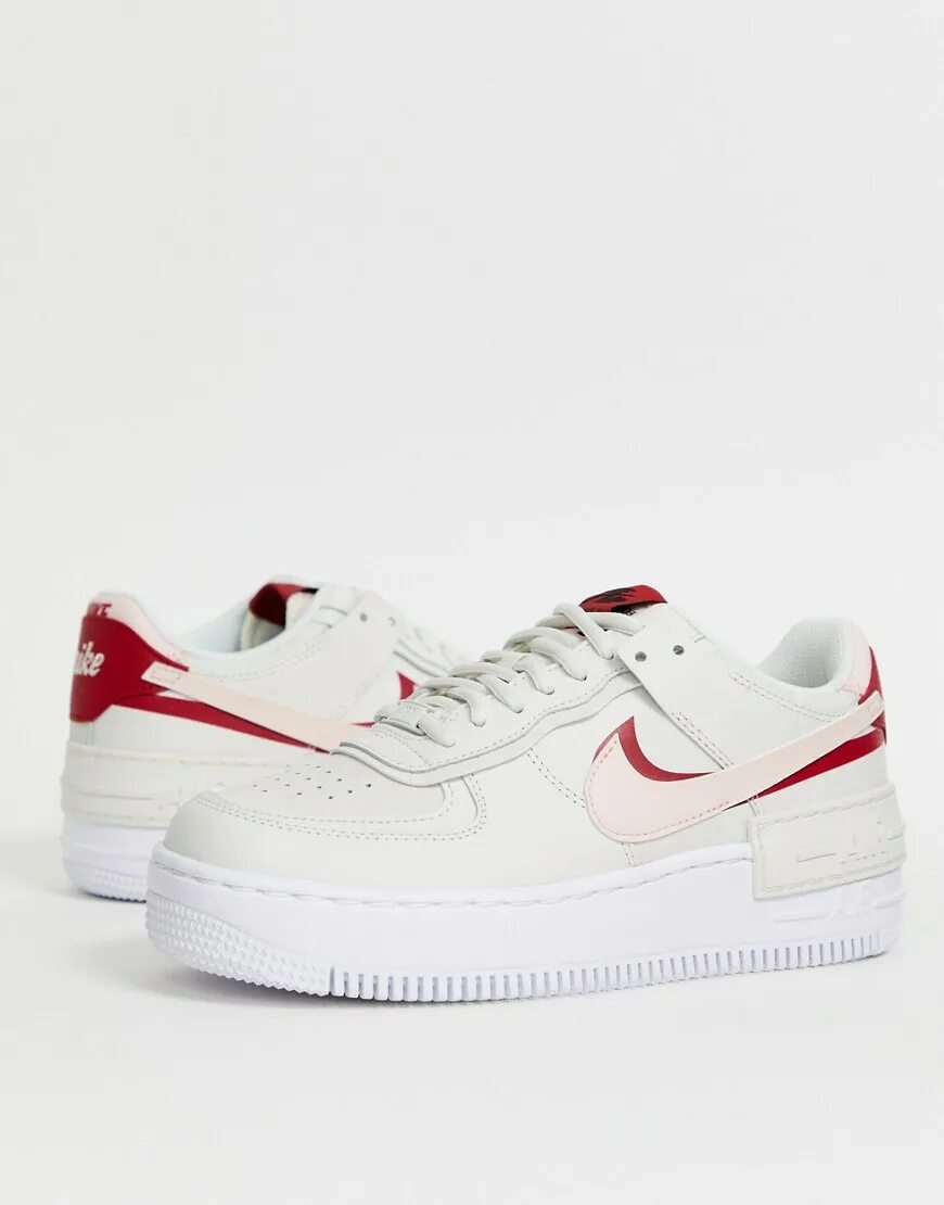 Кроссовки с белыми вставками. Nike Air Force 1 Shadow White. Nike Air Force 1 Shadow белые. Nike Air Force 1 White ASOS. Nike Air Force Red White Shadow.