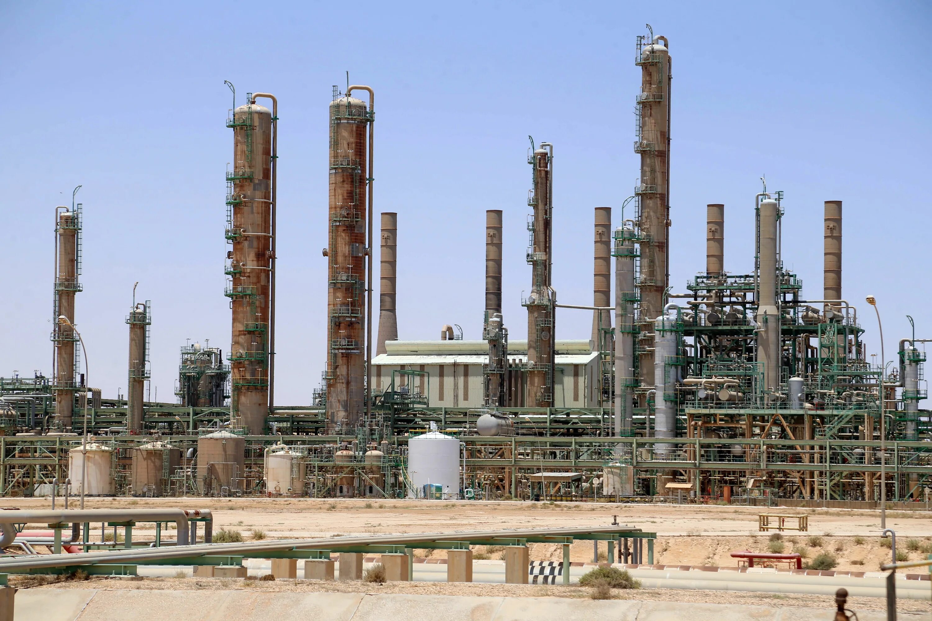 Город в иране крупный нефтедобывающий центр