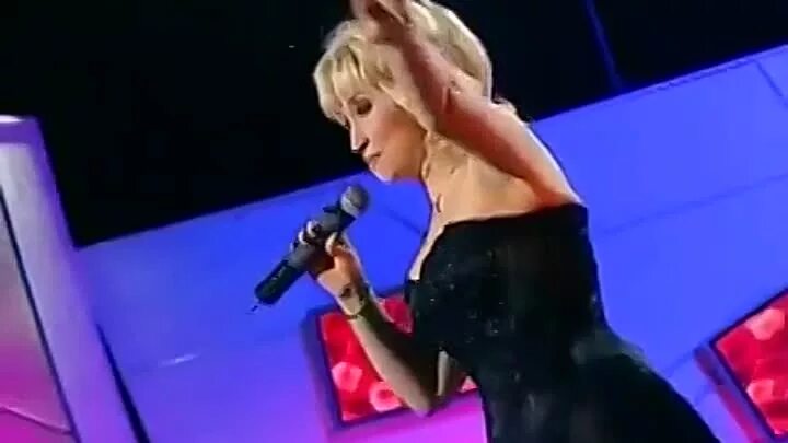 Аллегрова с днем рождения караоке. Открытка с днём рождения але. Открытка с днём рождения але. Поздравление с днем рождения аллегрова. Аллегрова с днем рождения открытка.