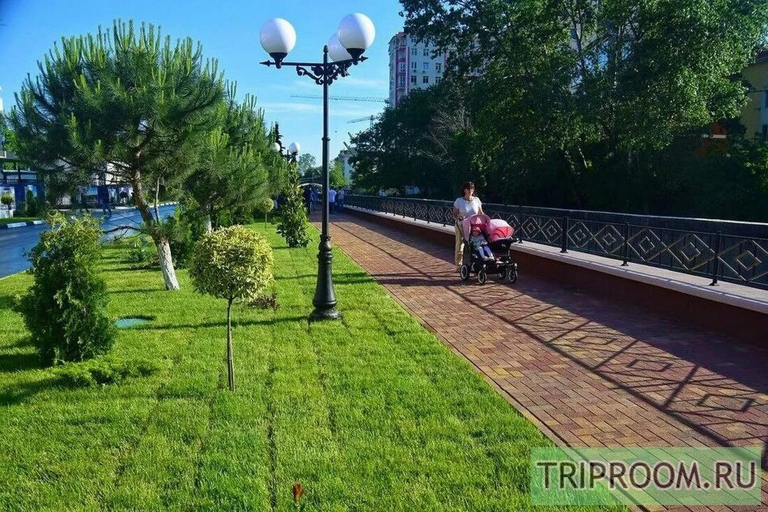 Набережная реки Псахе