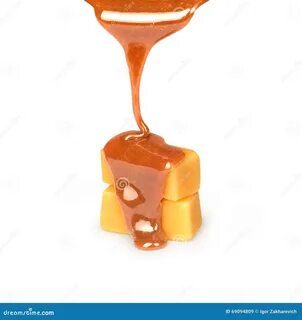 Конфеты карамельки и лить соуса карамельки Стоковое Изображение - изображение на