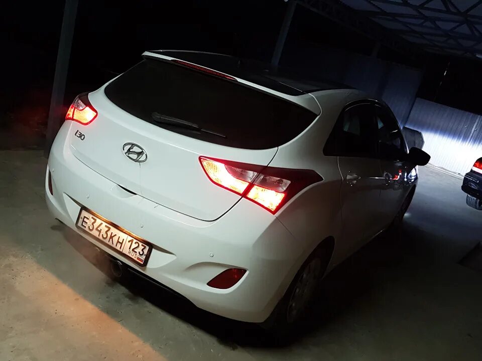 Фары на i30 13 года. Свет хендай ай 30. Регулировка фар hyundai i30 2012. Хендай солярис 2012 диодные в ближний. Свет хендай ай 30.