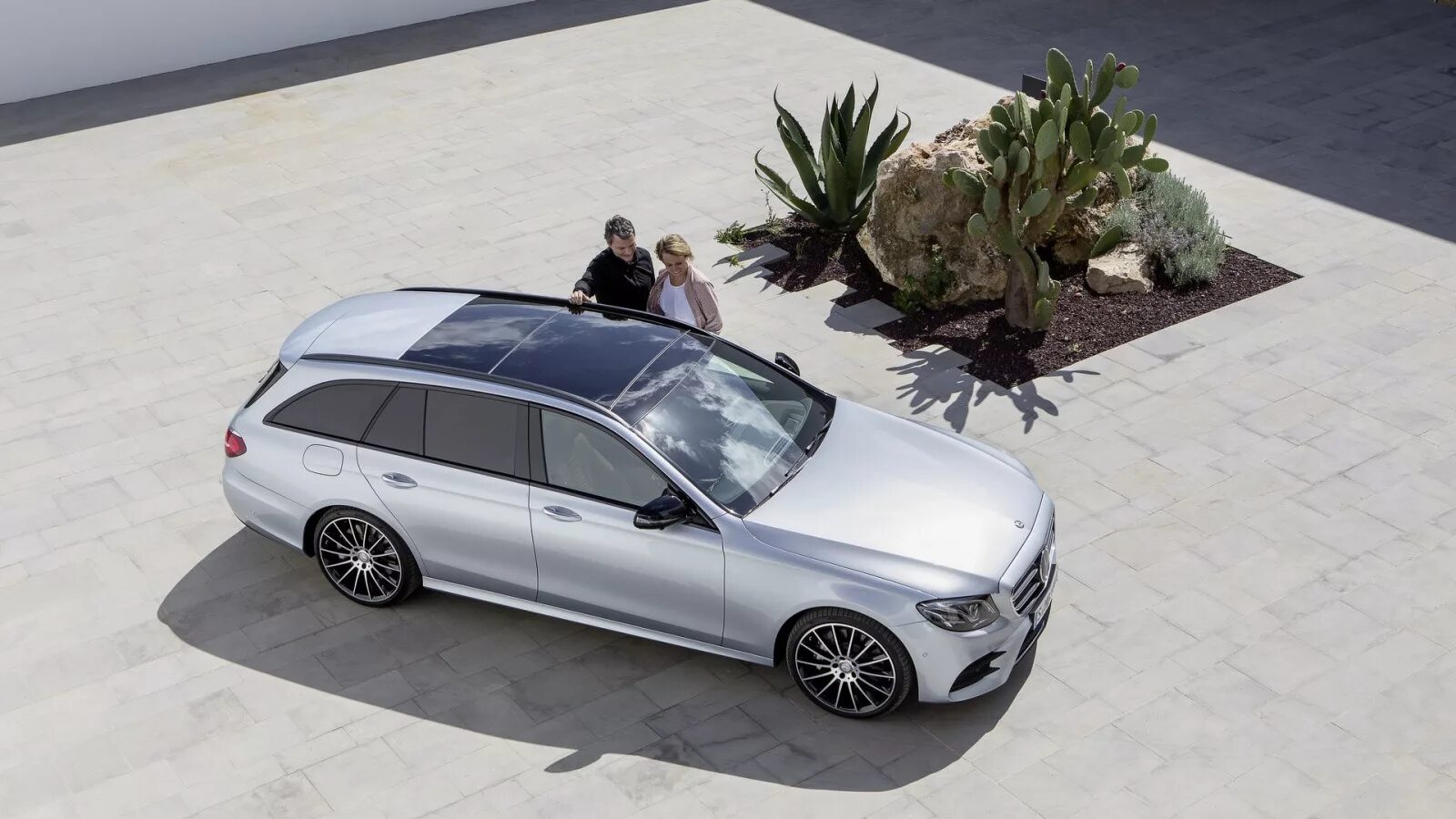 Mercedes-benz e-class универсал (2016 - н. Mercedes-benz w213 универсал. Mercedes benz e class 2020 универсал. Mercedes estate. Мерседес 213 универсал.