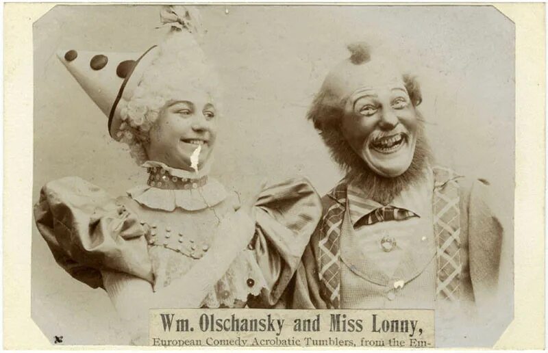 Дармштадт клоуны. Клоуны 19 века. Клоун старинный. Первые клоуны. Старая фотография клоун.