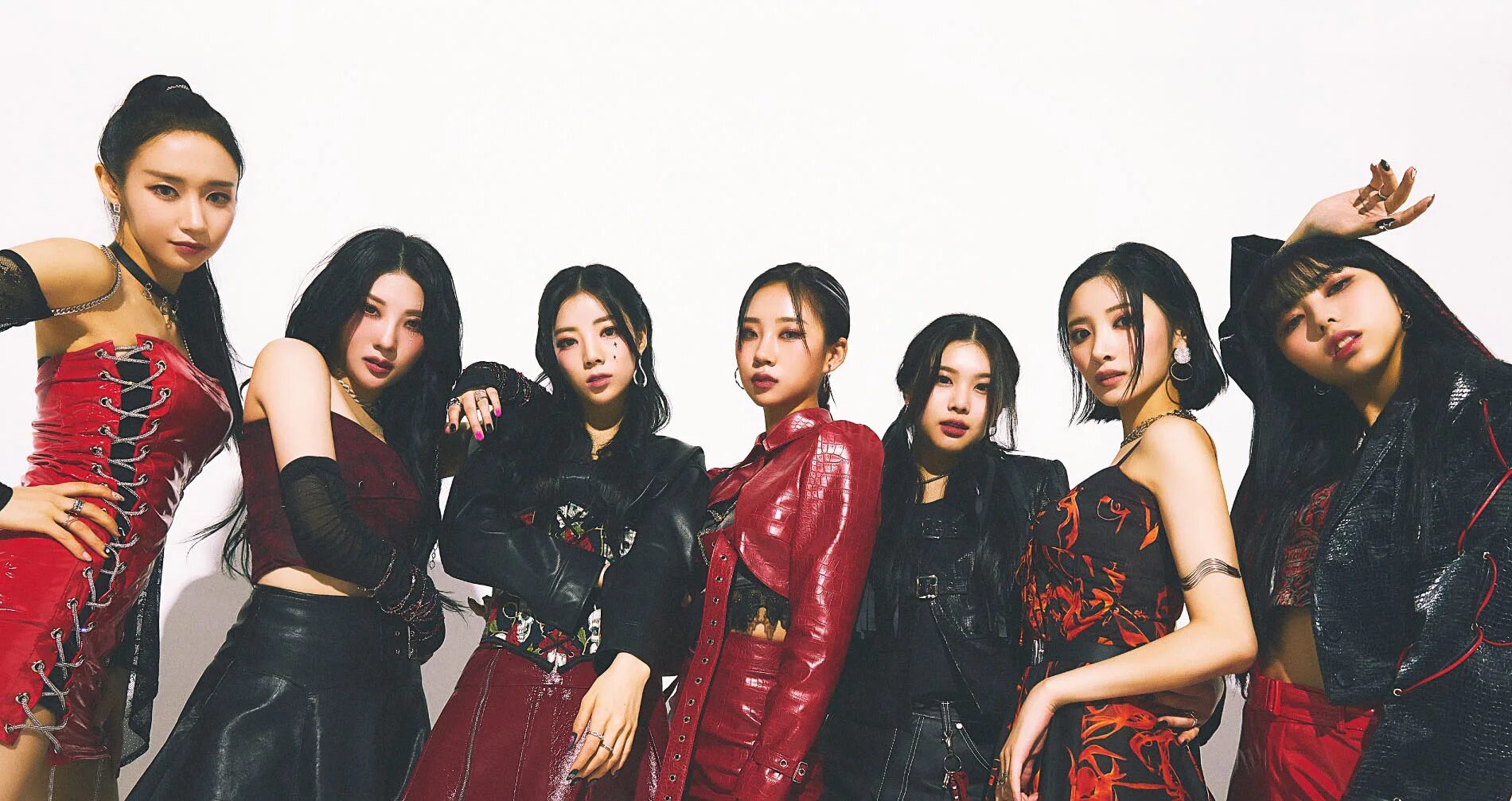 Группа purple kiss. Кпоп группа purple kiss. Перпл кисс участницы. Пурпл кисс участницы. Свон purple kiss.