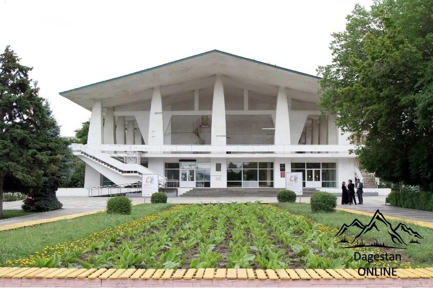 Аварский музыкально-драматический театр имени гамзата цадасы. Аварский музыкально-драматический театр им. Музыкально драматический театр имени гамзата цадасы. Аварский театр в махачкале. Музыкально драматический театр имени гамзата цадасы.
