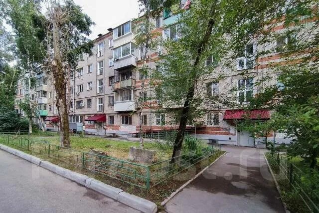 Купить квартиру индустриальная хабаровск. Королева 12б Хабаровск. Ул Королева 12в Хабаровск. Королёва 12. Хрущевки в Королеве.