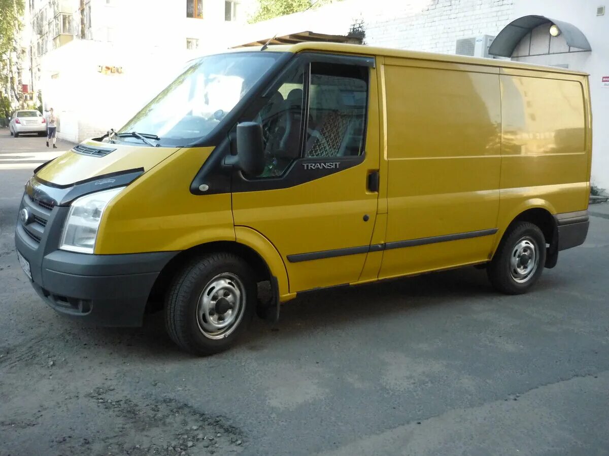 3. Ford transit 2009 turquoise. Транзит 2009. Ford transit 2009. Форд транзит 2009 года борт.