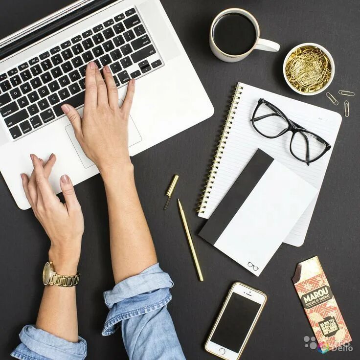 Инстаграм. Креативная команда. Дизайнерские фоны для инстаграмма. Творческие и креативные люди. Instagram на смартфоне.