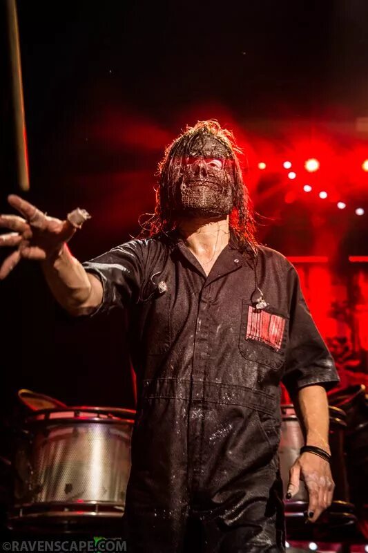 Барабанщик slipknot джей вайнберг. Джей вайнберг. Джей вайнберг слипкнот. Джей вайнберг. Барабанщик slipknot джей вайнберг.