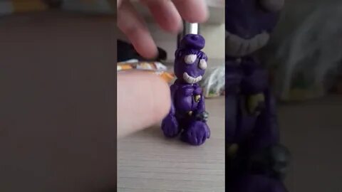 Слепить фиолетового