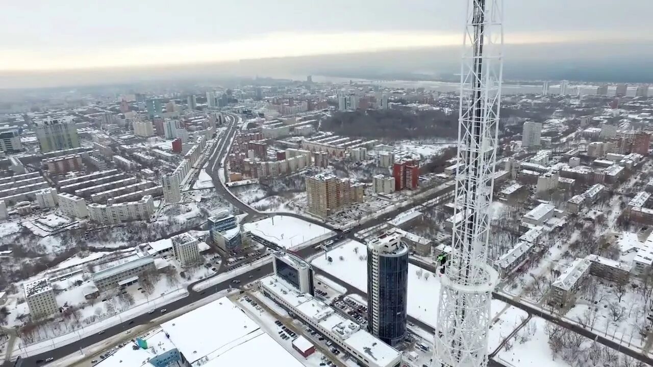 Г пермь установка. Пермская телебашня пермь. телебашня ртрс пермь. новая телевизионная башня пермь. телевышка в перми высота.