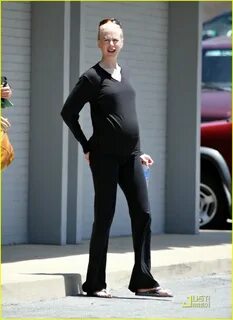 Nicole Kidman Bumps It Up: Photo 1192691 Pictures Just Jared.