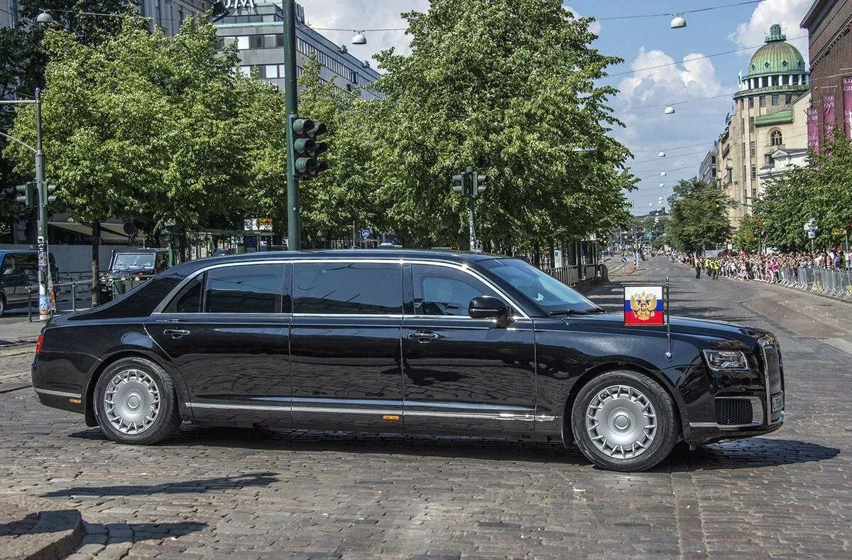 Аурус сенат. Аурус лимузин фото. Аурус" l700. Aurus senat limousine l700 салон. Аурус лимузин фото.