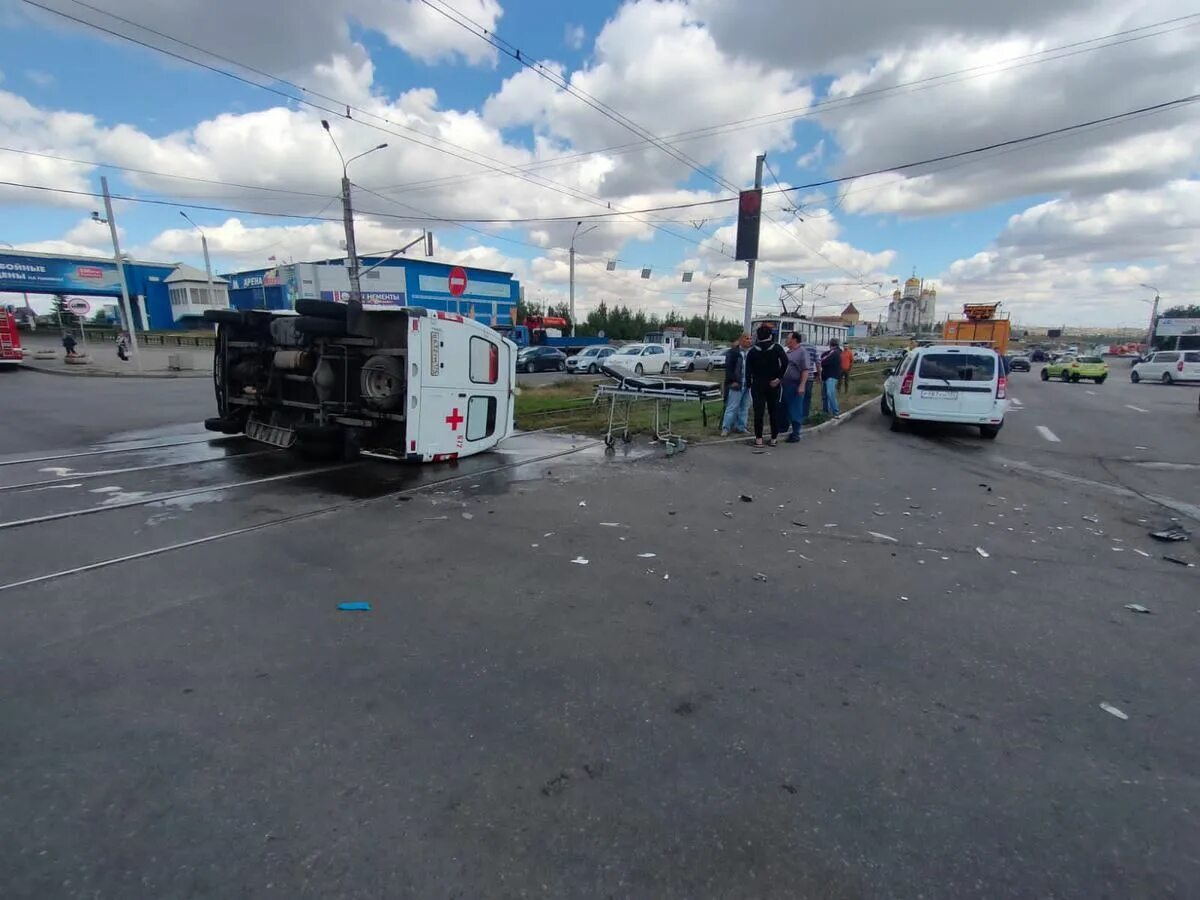 Машина скорой помощи сбила. Магнитогорск происшествия. Авария в Магнитогорске вчера.