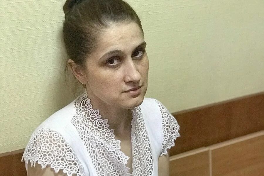 Дело хачатурян. Сестра бишамбаева. Бишимбаев министр экономики. Родители бишимбаева куандыка. Видео с телефона бишамбаева.