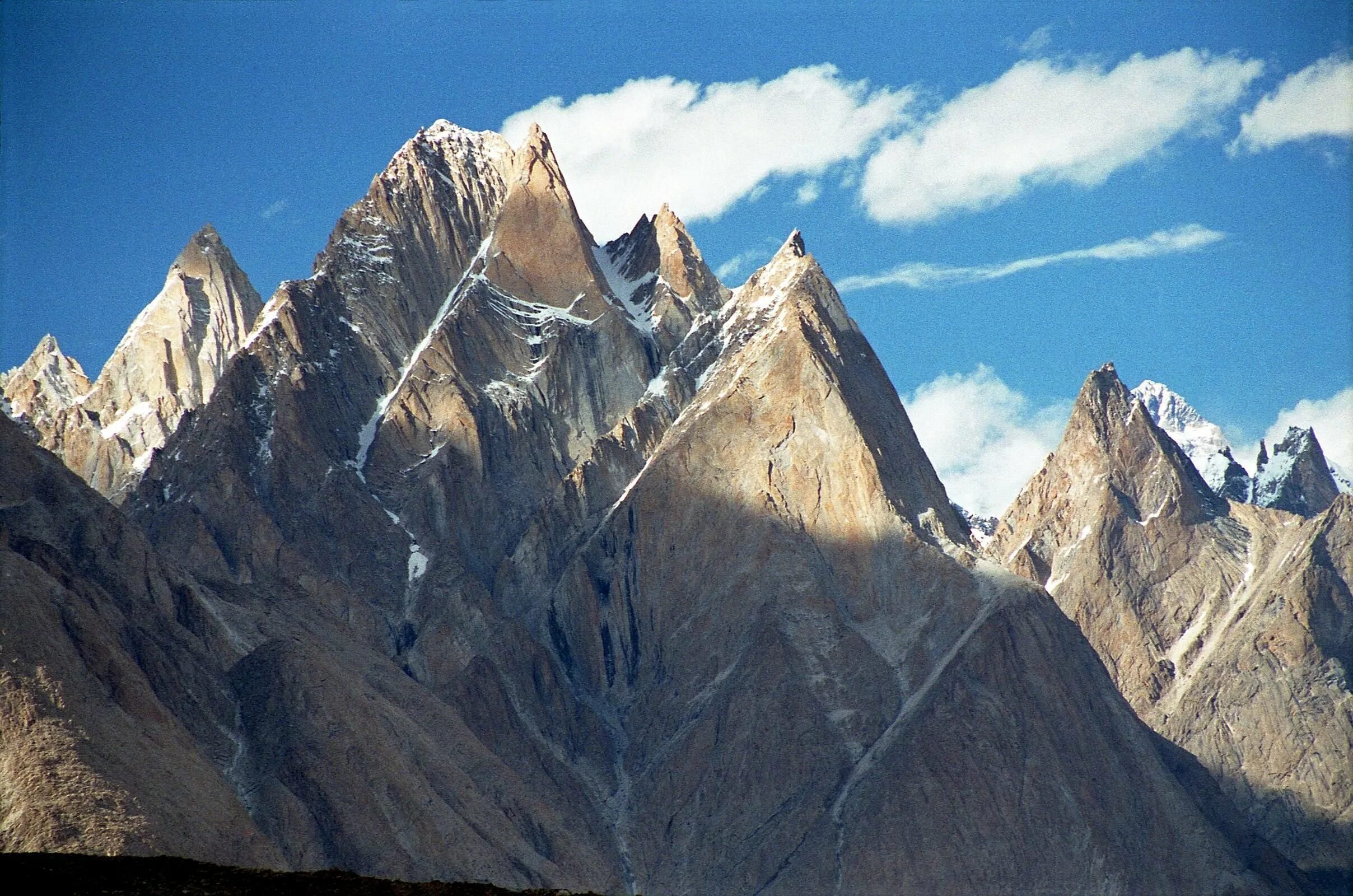 Каракорум вершина Чогори. Вершина k2, Гималаи. Пакистан Каракорум гора Чогори. К 2 гора Чогори. Ка 2 вершина